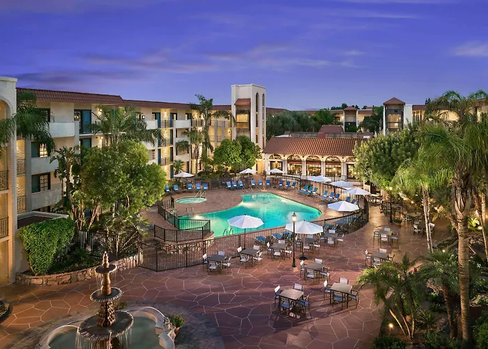 Embassy Suites By Hilton Scottsdale Resort